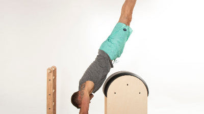 Shapes in Space – Exploring a Straight Body Position